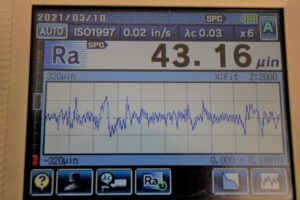 Profilometer_reading_of_surface_finish_on_CNC_Swiss_turned_part_Pioneer_Service